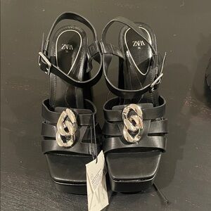 NWT Zara Black Platform Sandals with Silver Accents Size 36/6